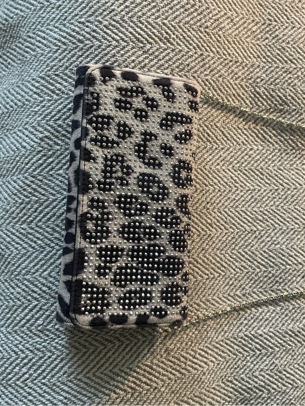 Leopard Print Studded Crossbody Phone Wallet - Black & Gray